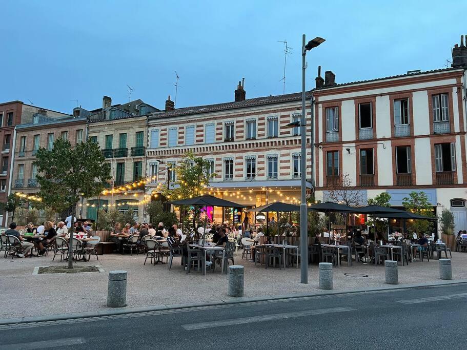 Toulouse : Studio Equipe Au Coeur De St-Cyprien Quarto foto